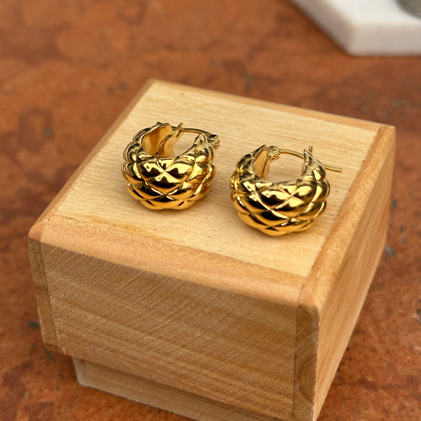 14KT Yellow Gold Crosshatch Huggie Hoop Earrings