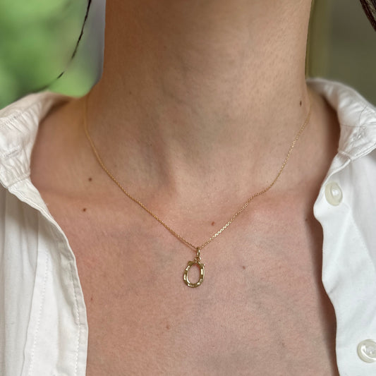 14KT Yellow Gold Textured Horseshoe Pendant Charm