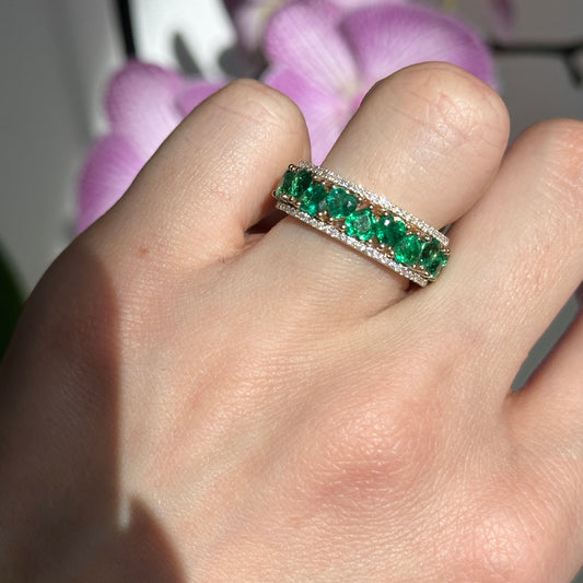 Estate 14KT Yellow Gold Heart Emerald + Diamond Eternity Ring