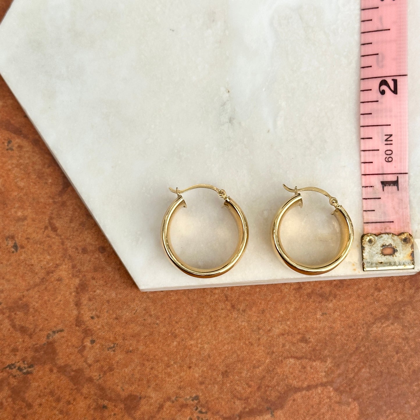 Estate 14KT Yellow Gold Chunky Round Hoop Earrings Mismatch Pair - LSJ