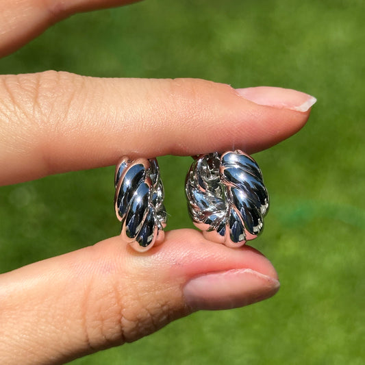 14KT White Gold Twisted 8mm Wide Round Small Huggie Hoop Earrings 20mm