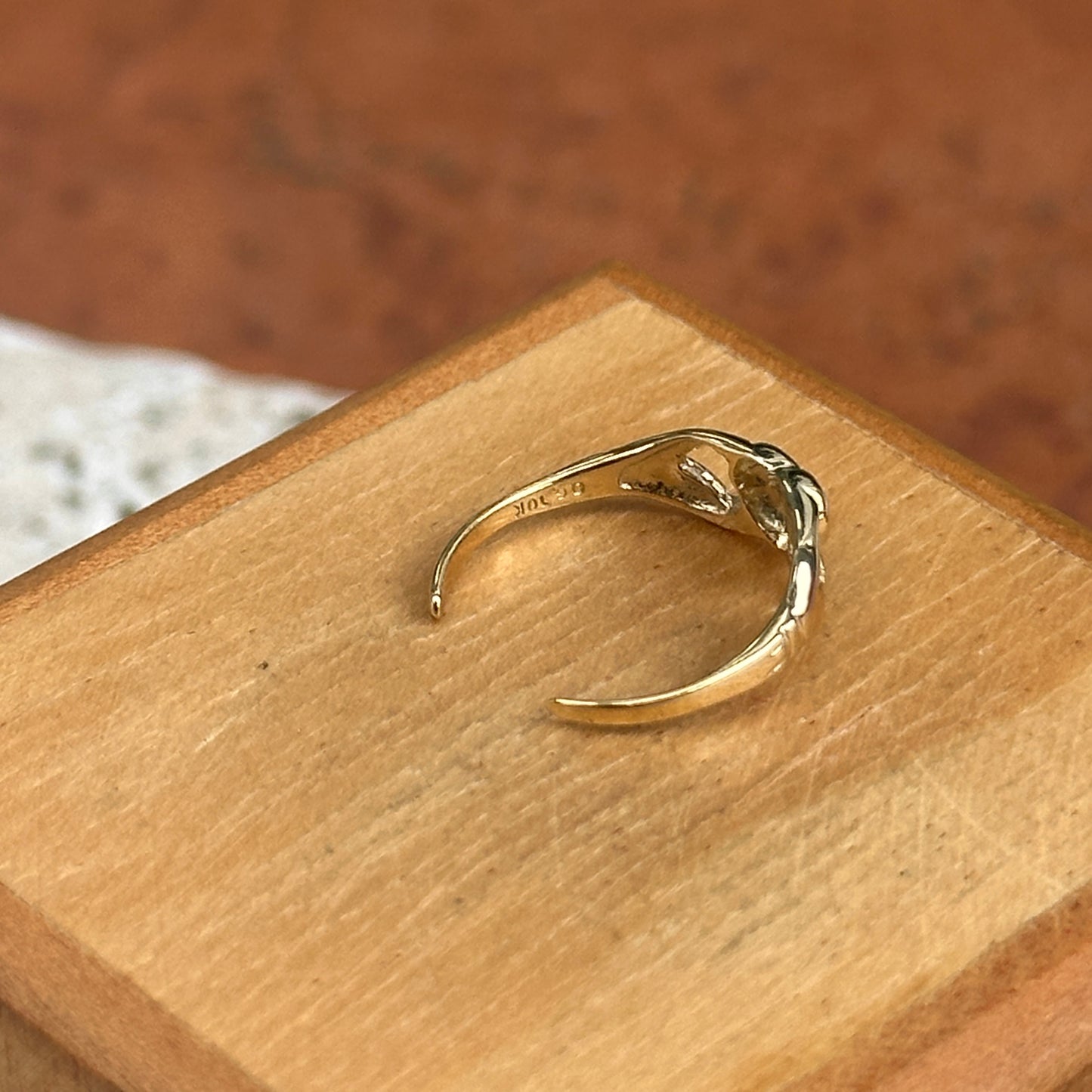 10KT Yellow Gold Claddagh Toe Ring Adjustable