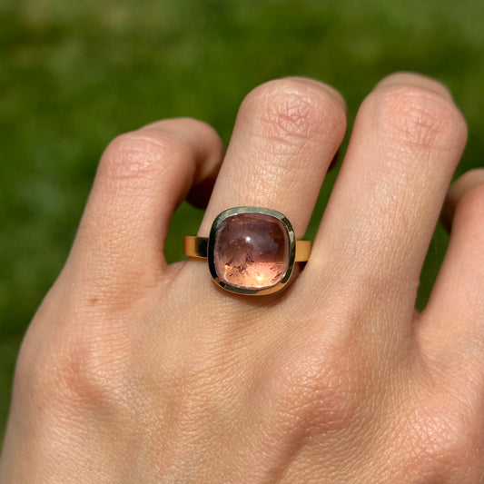Estate 18KT Yellow Gold Bezel Cushion-Cut Pink Tourmaline Ring