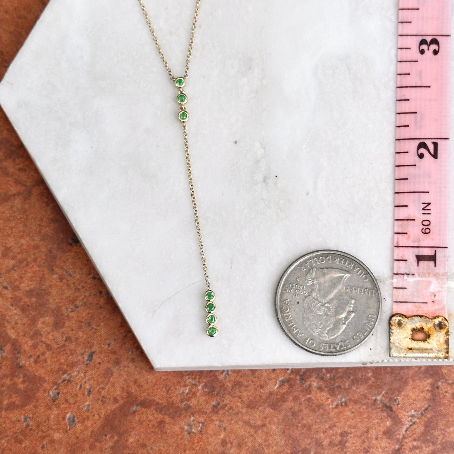 Estate 14KT Yellow Gold Bezel Emerald Lariat Necklace
