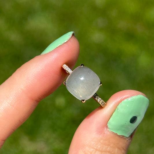 Estate 14KT Yellow Gold Moonstone + Diamond Accent Ring