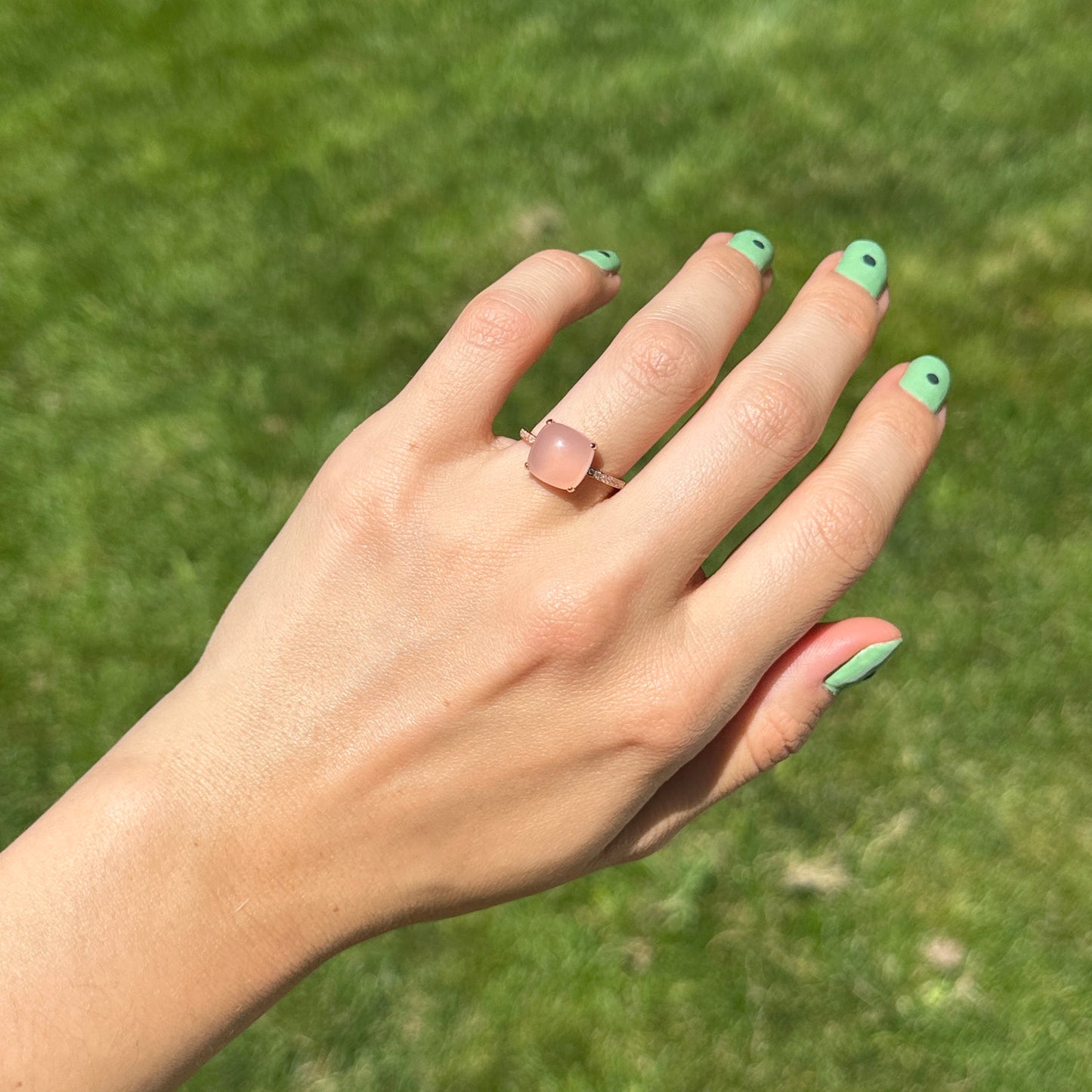 Estate 14KT Yellow Gold Cabochon Rose Quartz + Diamond Accent Ring