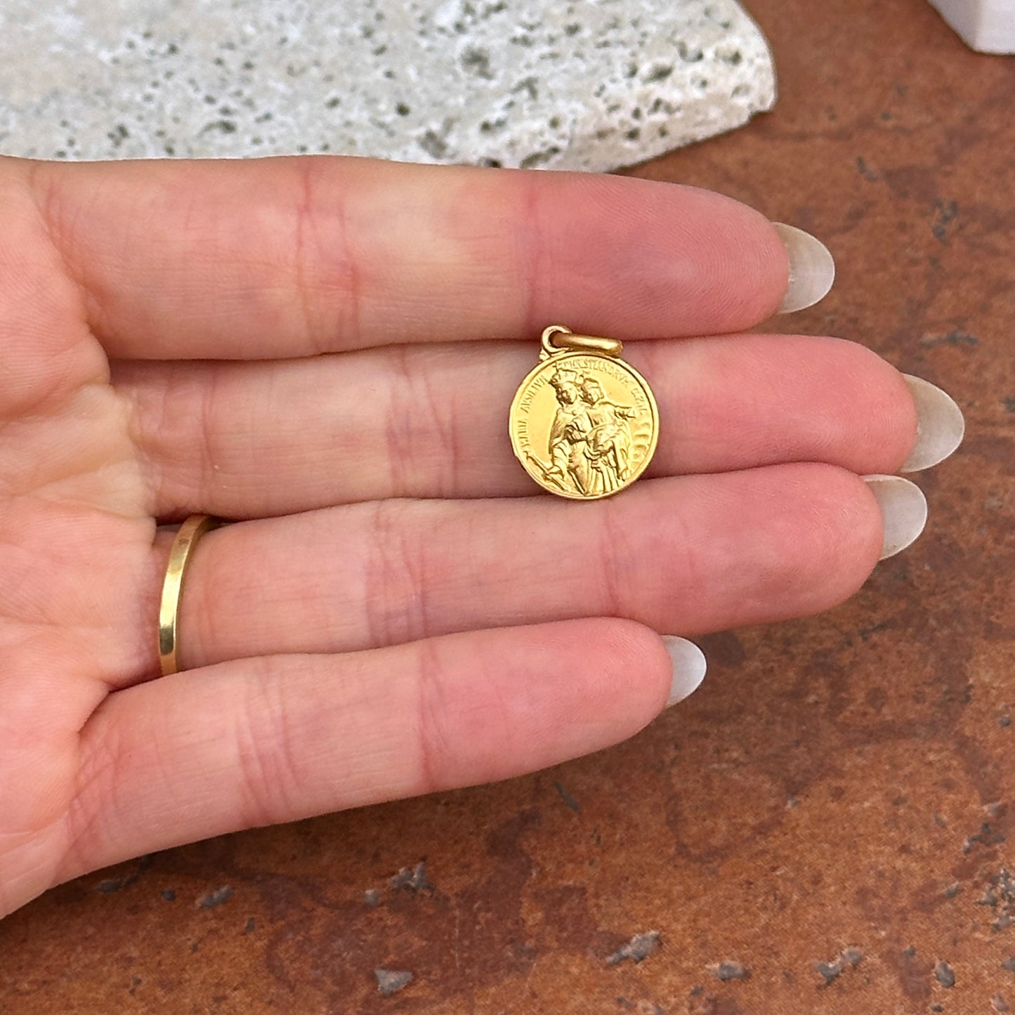 18KT Yellow Gold Matte Ausiliatrice Round Medal Pendant 14mm