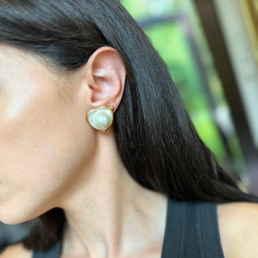 Estate 14KT Yellow Gold Heart Blister Mabe Pearl Omega Back Earrings