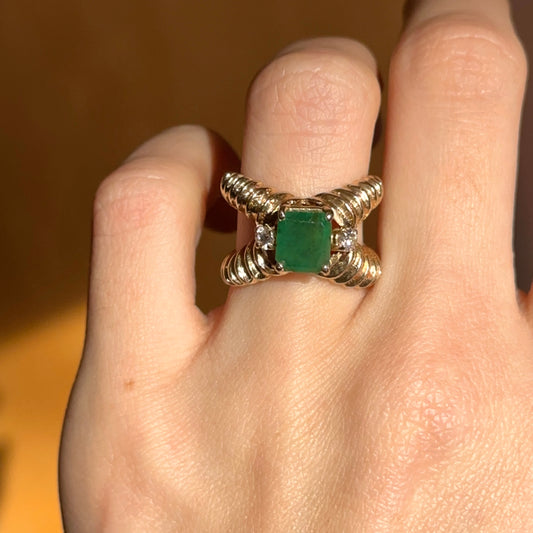 Estate 14KT Yellow Gold Emerald-Cut Emerald + Diamond Ring Ribbed Criss Cross Band Mid Century
