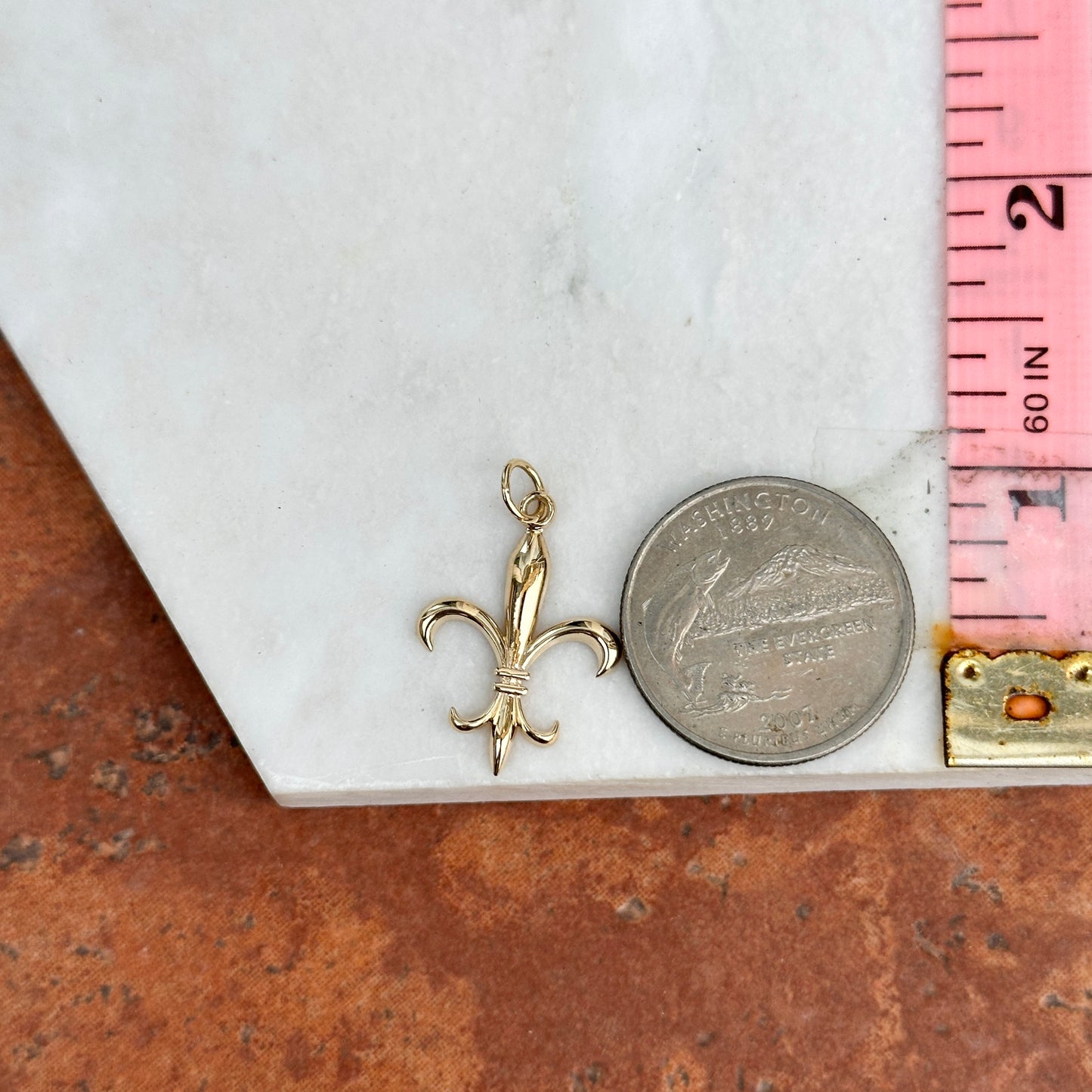 10KT Yellow Gold Fleur de Lis Pendant