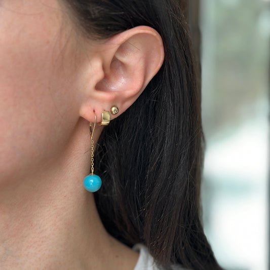 Estate 14KT Yellow Gold Sleeping Beauty Ball Dangle Lever Back Earrings