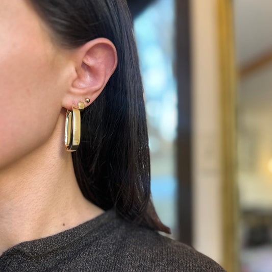 14KT Yellow Gold Shiny Rounded Wide Oval Hoop Earrings 31mm x 6mm