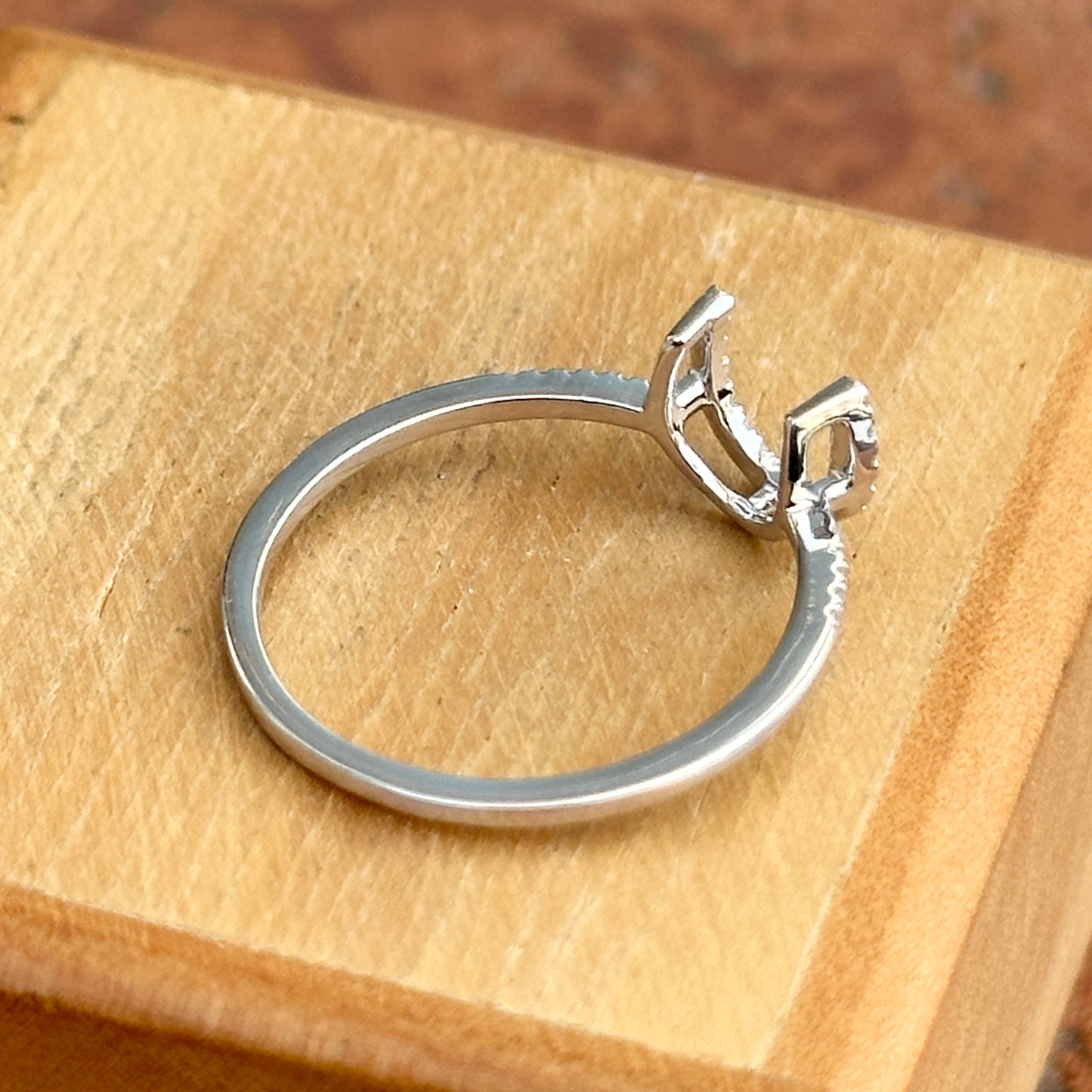 14KT White Gold Round Single Cut Diamond Horseshoe Ring