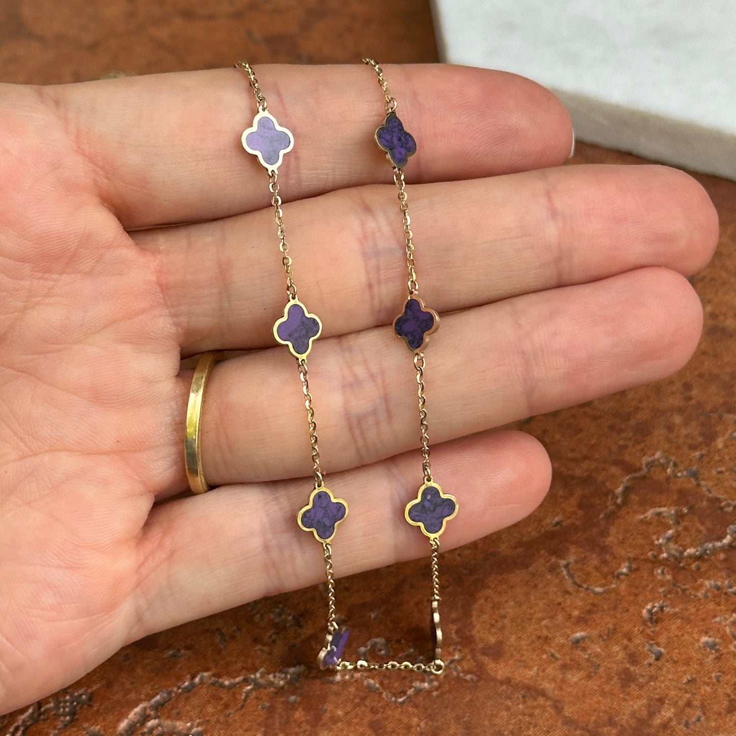 14KT Yellow Gold 7mm Purple Amethyst Clover Station Chain Necklace