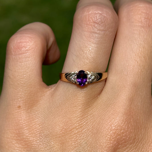 Estate 14KT Yellow Gold Oval Amethyst + Diamond Ring