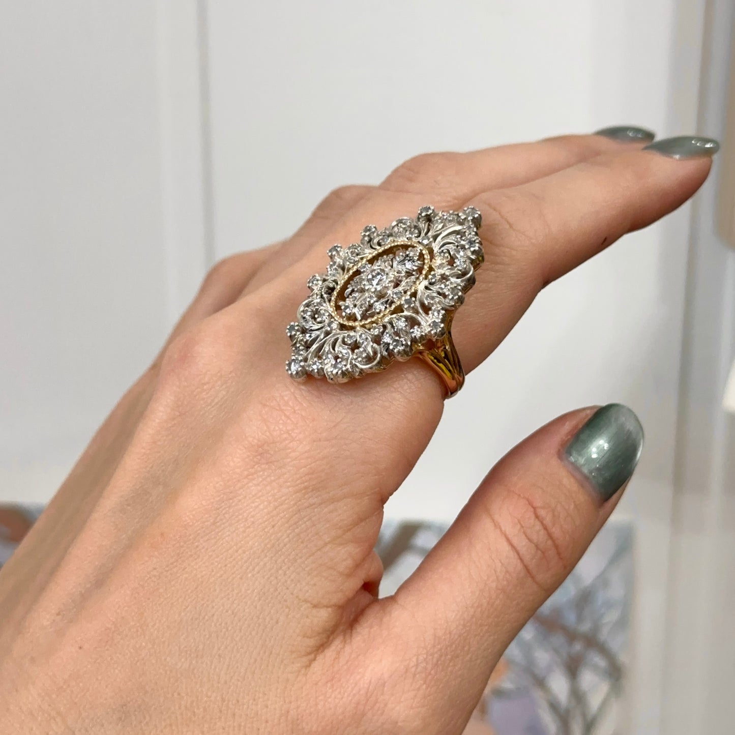 Estate 18KT Yellow Gold + Platinum Faceted Diamond Filigree Large Accent Ring