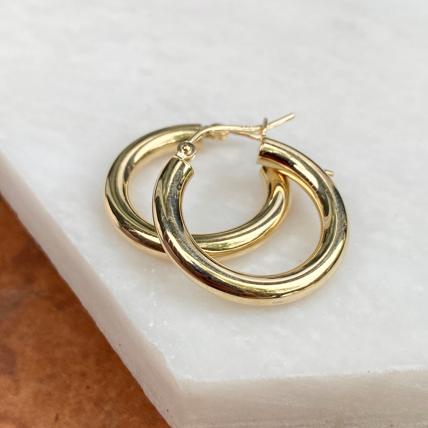 14KT Yellow Gold 3mm Tube Small Hoop Earrings 20mm