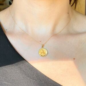 blurry pix 14KT Yellow Gold Sacred Heart of Jesus Pendant - LSJ