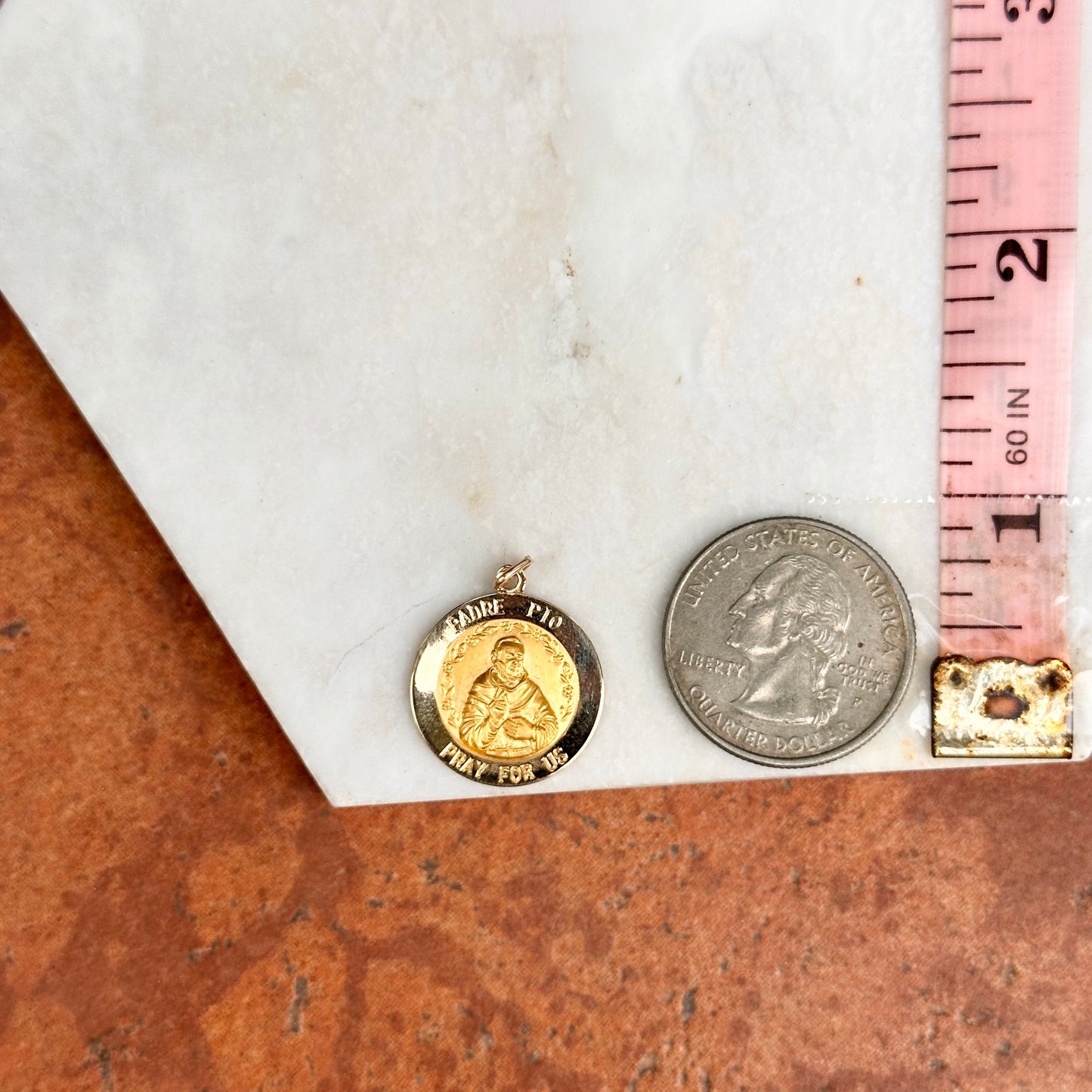 14KT Yellow Gold Solid Padre Pio Round Medal Pendant 18mm