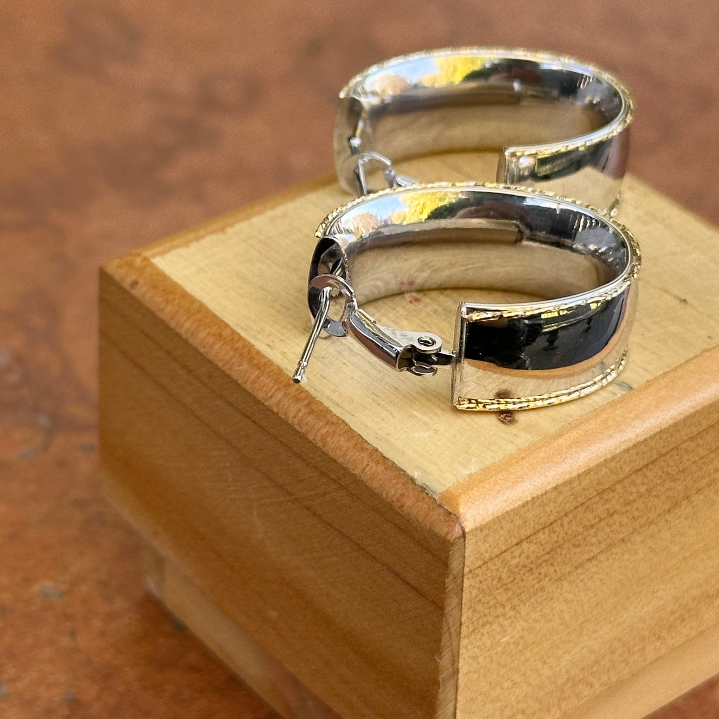 14KT White Gold + Yellow Gold Diamond-Cut Trim Oval Hoops 36mm