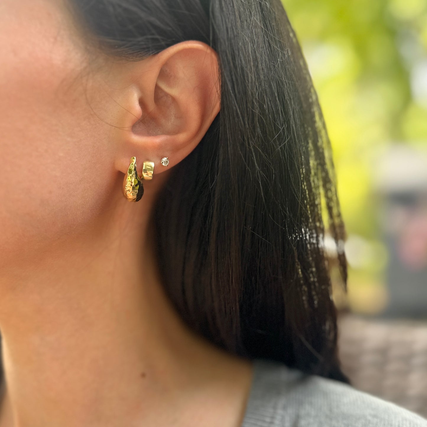 18KT Yellow Gold Tapered + Puffed Hammered Teardrop Post Earrings