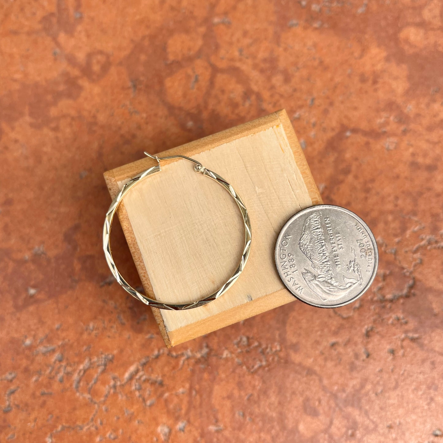 10KT Yellow Gold Diamond-Cut Squared Hoop Earrings 35mm