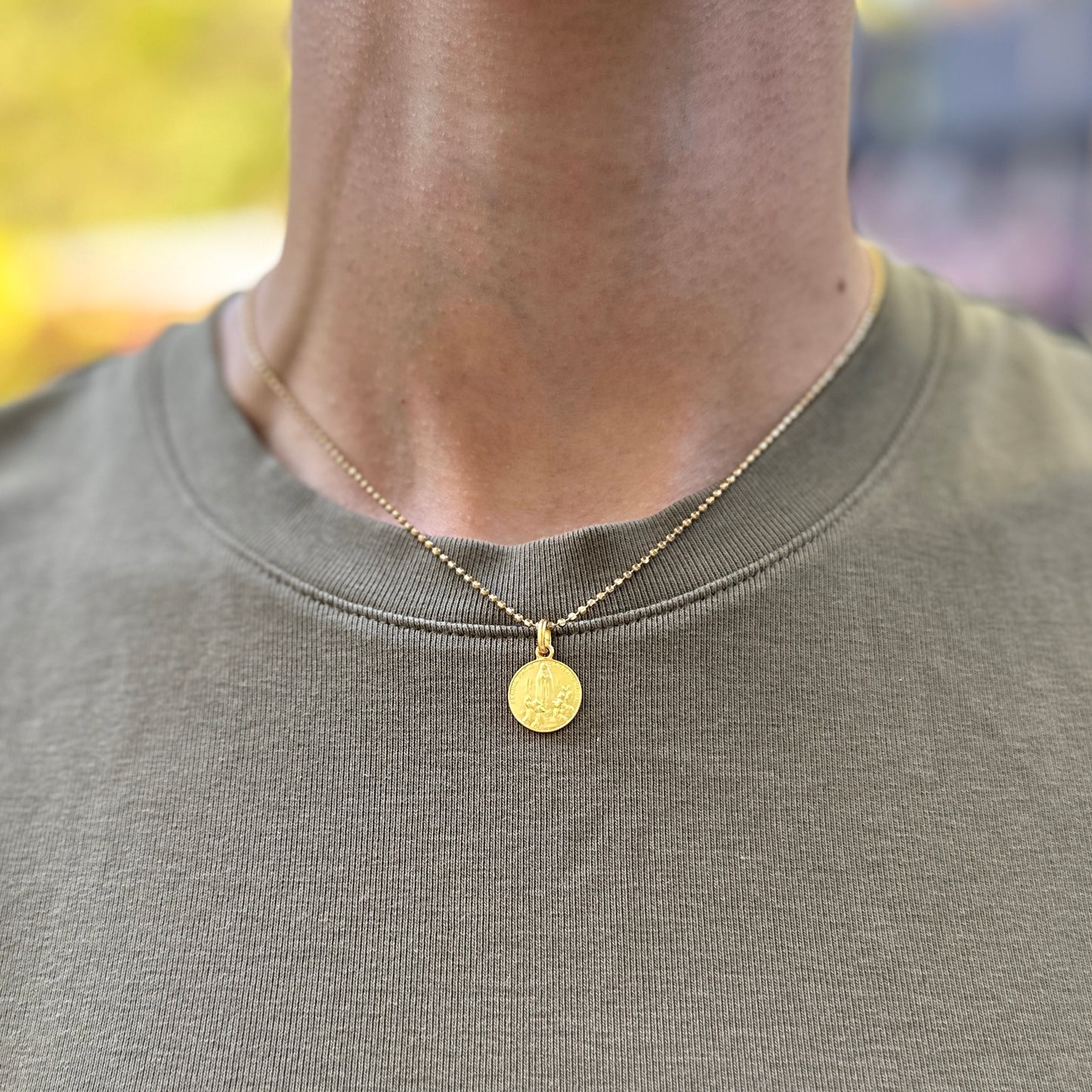 18KT Yellow Gold Solid Our Lady of Fatima Round Medal Pendant Charm 12mm