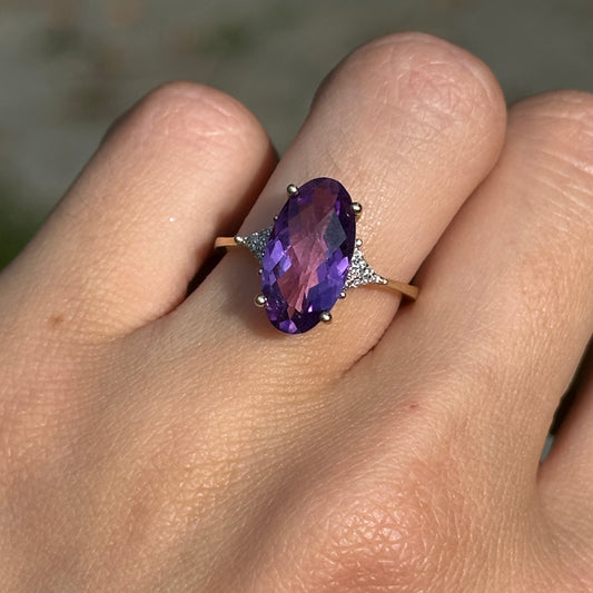 14KT Yellow Gold Oval Checkerboard Cut Amethyst + Round Diamond Ring