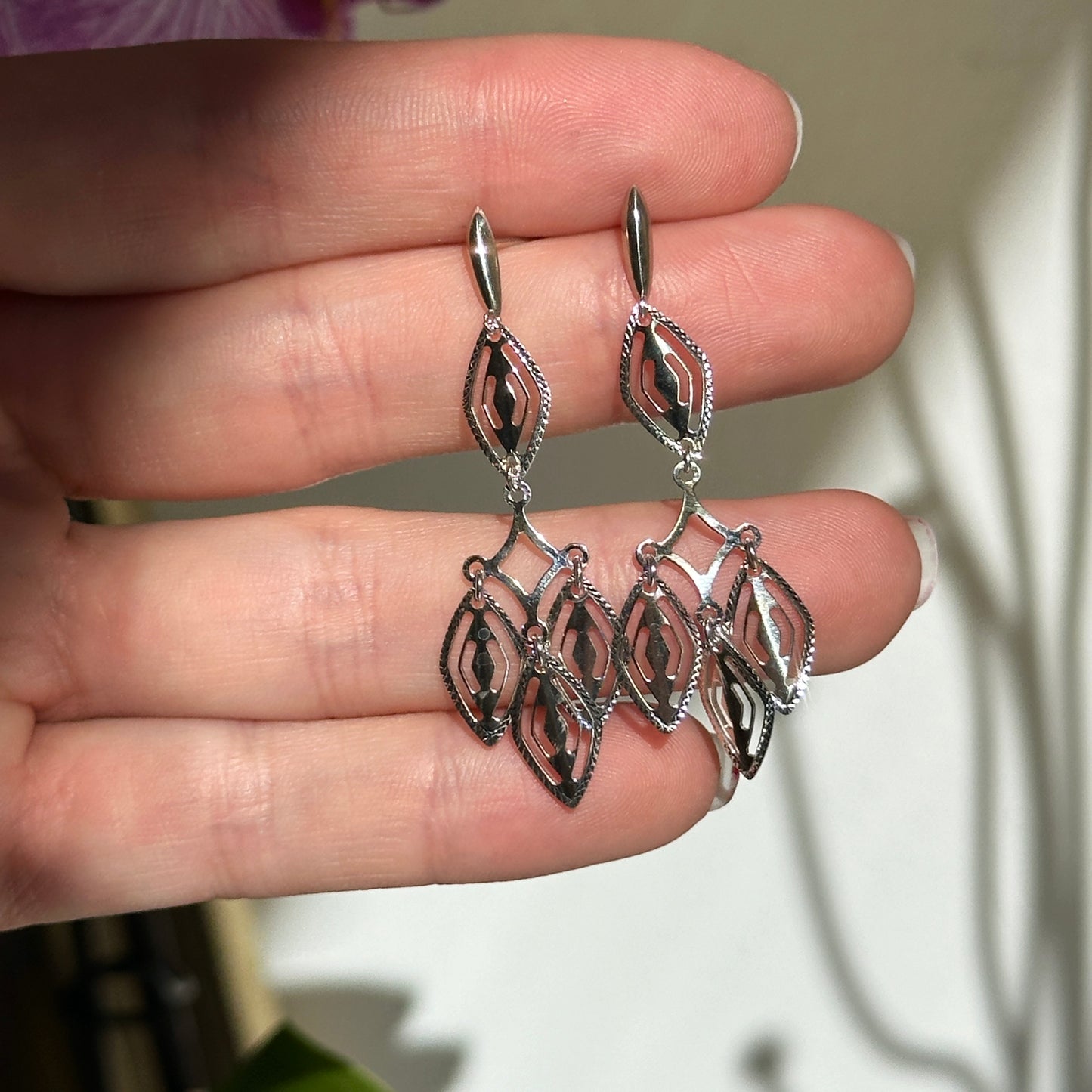 Estate 14KT White Gold Diamond-Cut Chandelier Cutout Earrings Dangle Drop