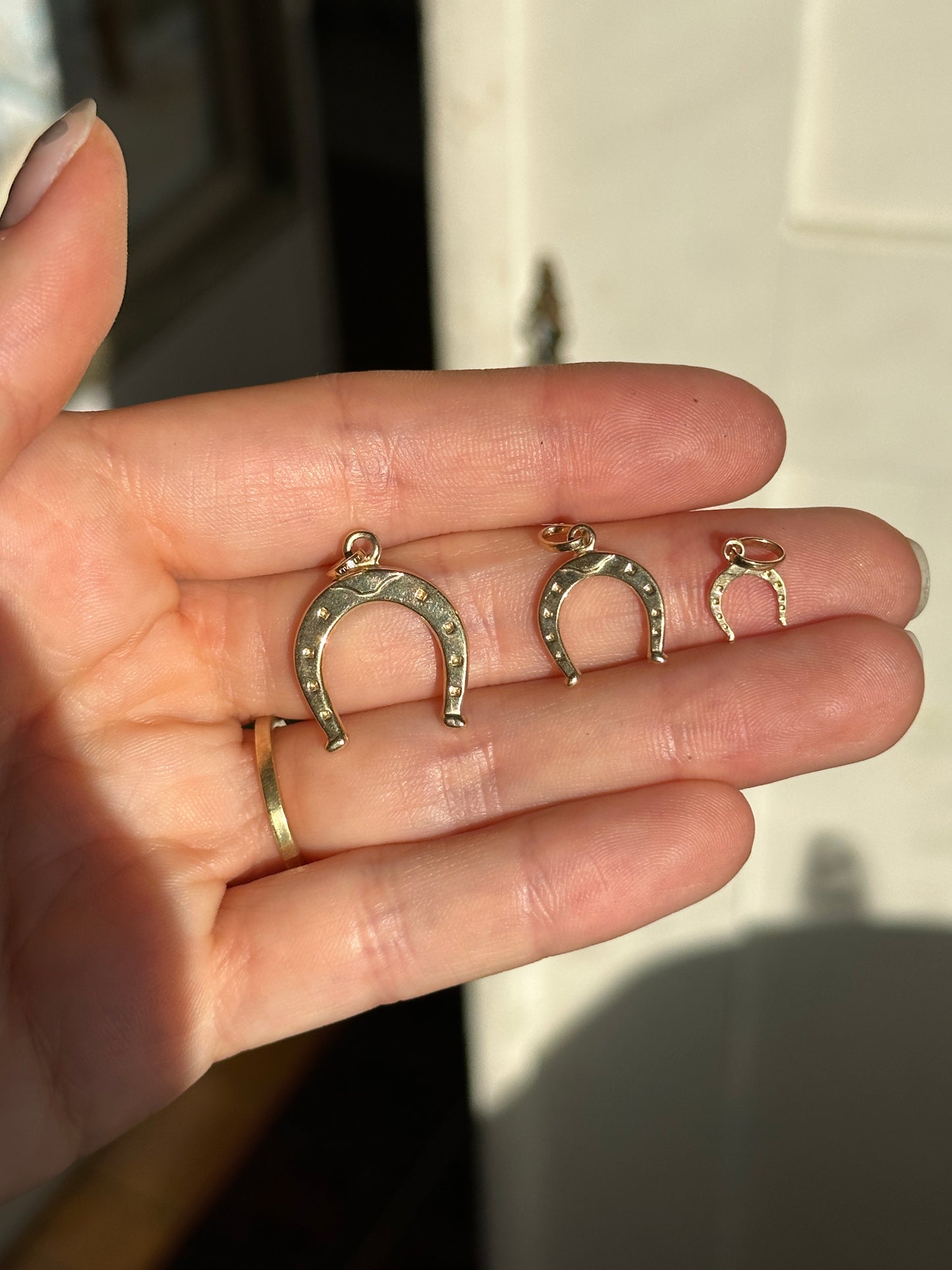 14KT Yellow Gold Stamped Horseshoe Pendant Charm 13mm