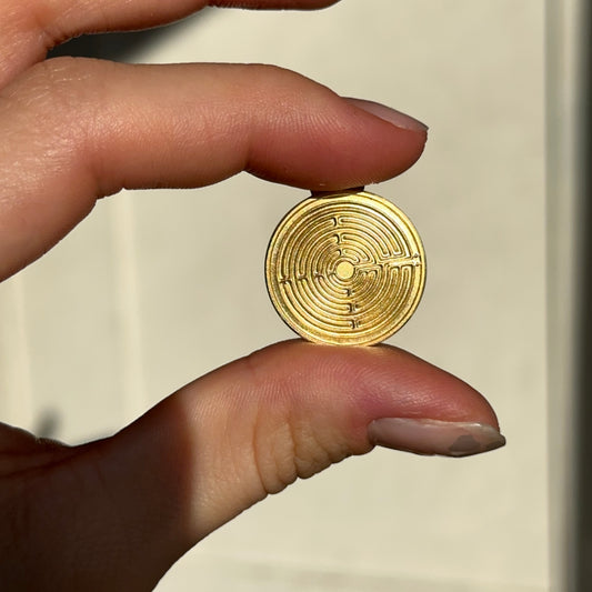 14KT Yellow Gold Greek Labyrinth Round Matte Medal Pendant 21mm