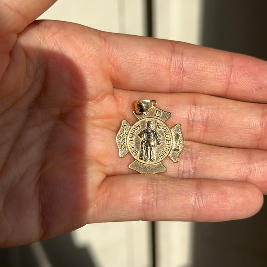 14KT Yellow Gold St Florian Firefighter Badge Pendant 32mm