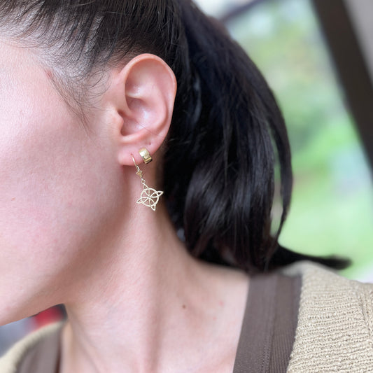 14KT Yellow Gold Celtic Eternity Knot Lever Back Earrings