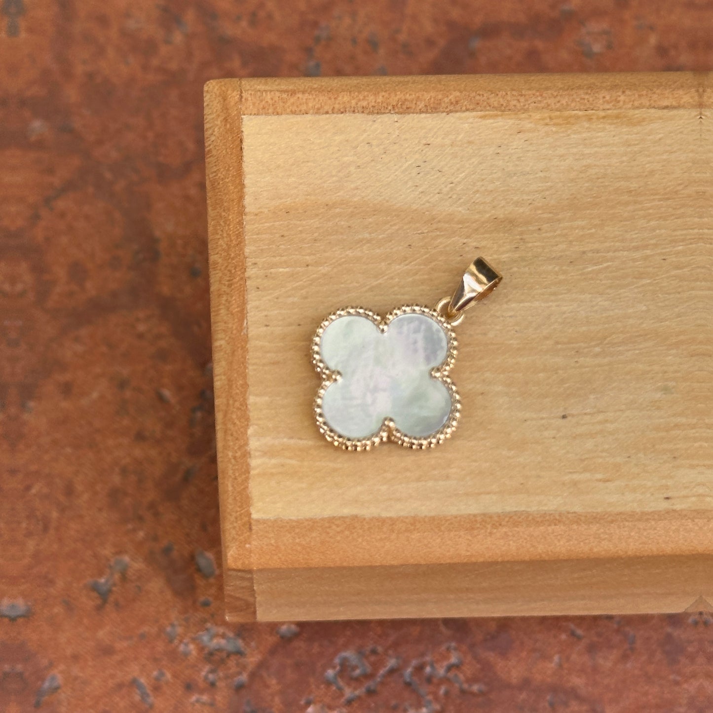 14KT Yellow Gold Mother of Pearl Clover Beaded Pendant Charm 15mm