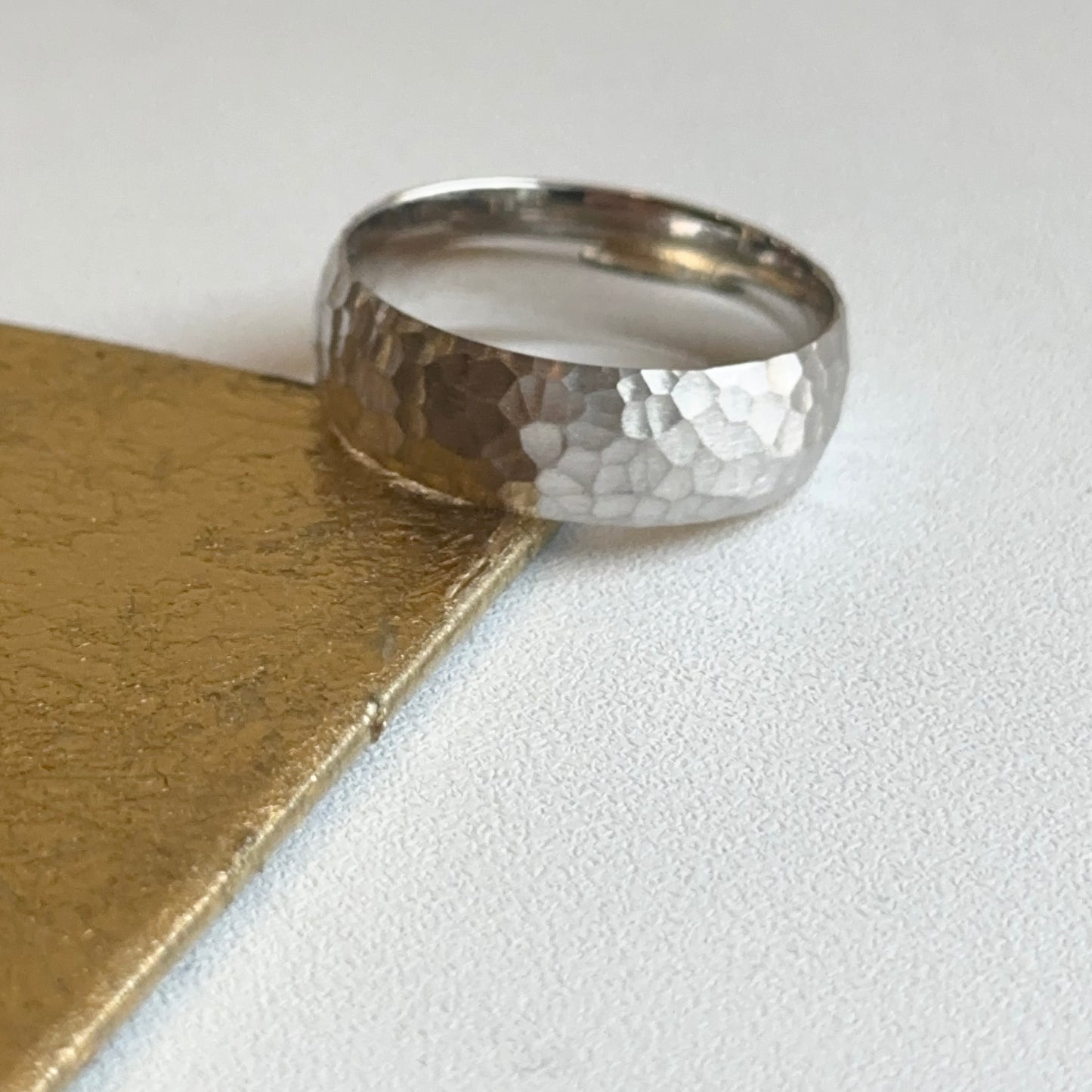 14KT White Gold Satin Hammered Half-Round Wedding Band Ring