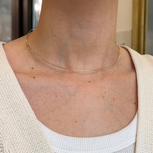 14KT Yellow Gold 1mm Stiff Round Collar Necklace