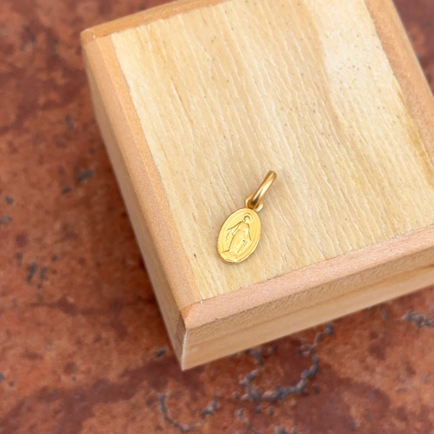 18KT Yellow Gold Matte Oval Miraculous Medal Pendant Charm 10mm