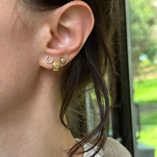 18KT White Gold Mini Diamond Horseshoe Stud Earrings