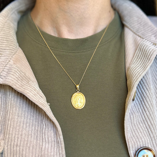 Estate 18KT Yellow Gold Oval Inlay Italian Cameo Pendant Intaglio - LSJ