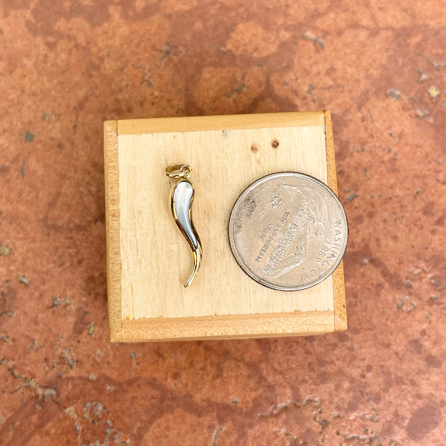 14KT Yellow Gold Mother of Pearl Cornicello Italian Horn Pendant