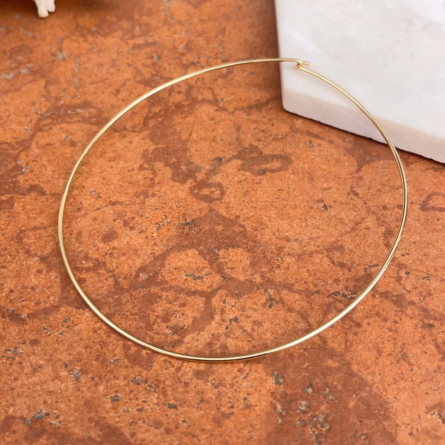 Estate 14KT Yellow Gold 1.5mm Stiff Round Wire Solid Collar Necklace