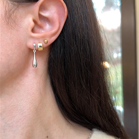 14KT White Gold Teardrop Sleek Dangle Earrings