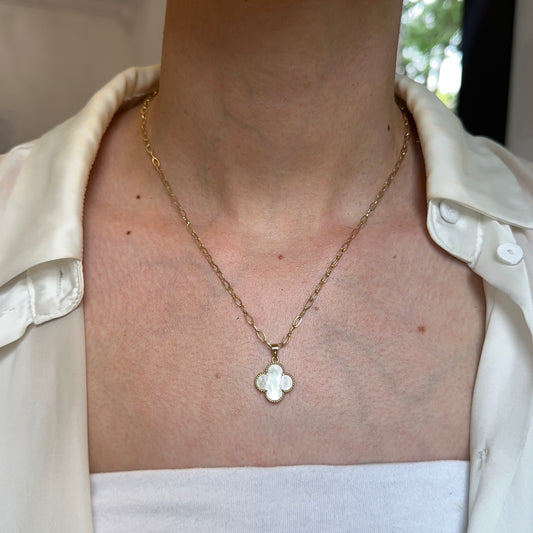 14KT Yellow Gold Mother of Pearl Clover Beaded Pendant Charm 15mm