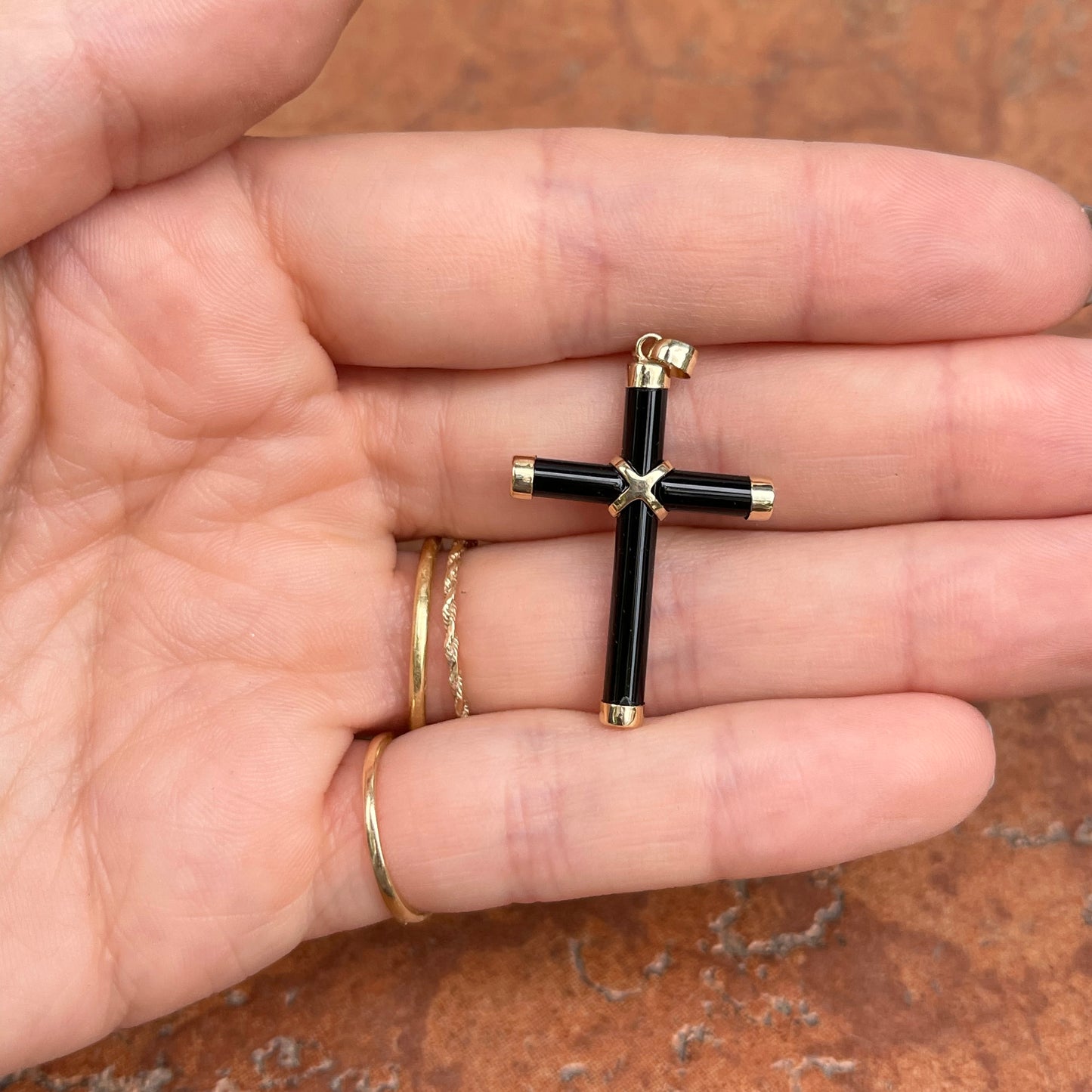 Estate 14KT Yellow Gold Detailed Black Onyx Cross Pendant - LSJ