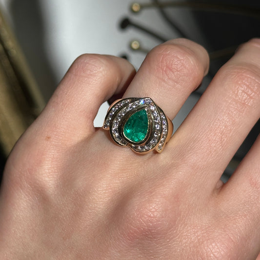 Estate 14KT Yellow Gold Large Pear Colombian Emerald + Bezel Diamond Ring