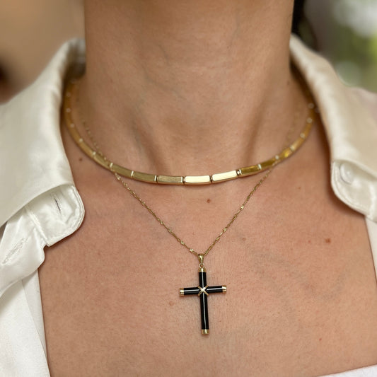 Estate 14KT Yellow Gold Detailed Black Onyx Cross Pendant - LSJ