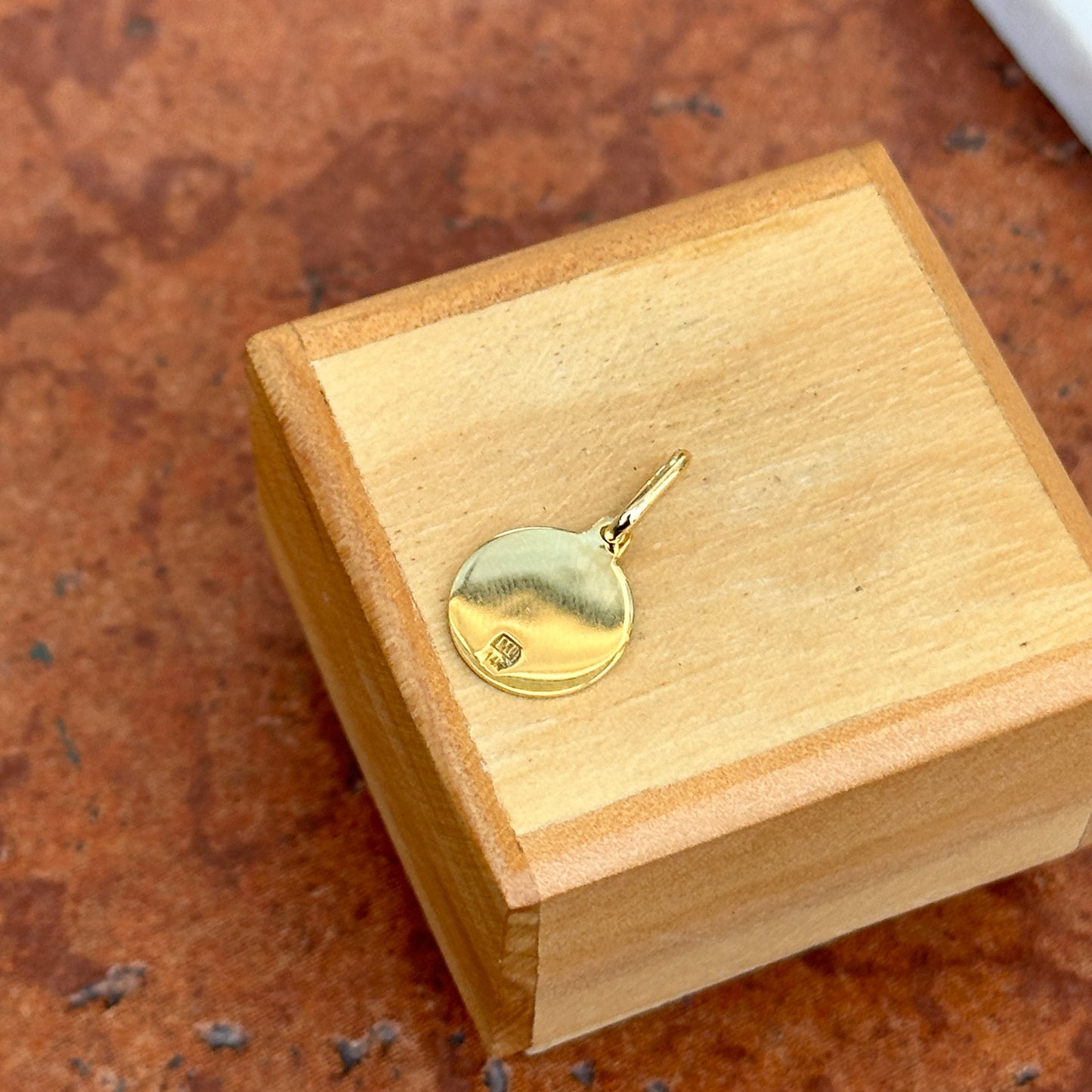 14KT Yellow Gold St Jude Thaddeus Patron Saint Round Medal Pendant 12mm