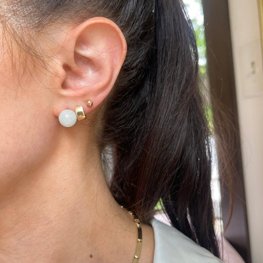 Estate 14KT Yellow Gold Light Jade Ball Post Earrings 10mm