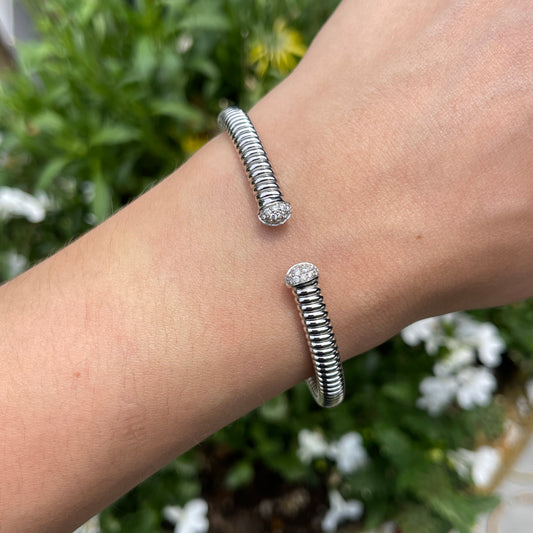 18KT White Gold Pave Diamond End Cap Corrugated Cuff Bangle Bracelet