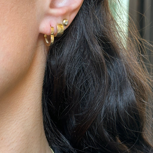 14KT Yellow Gold Heart Huggie Hoop Earrings - LSJ